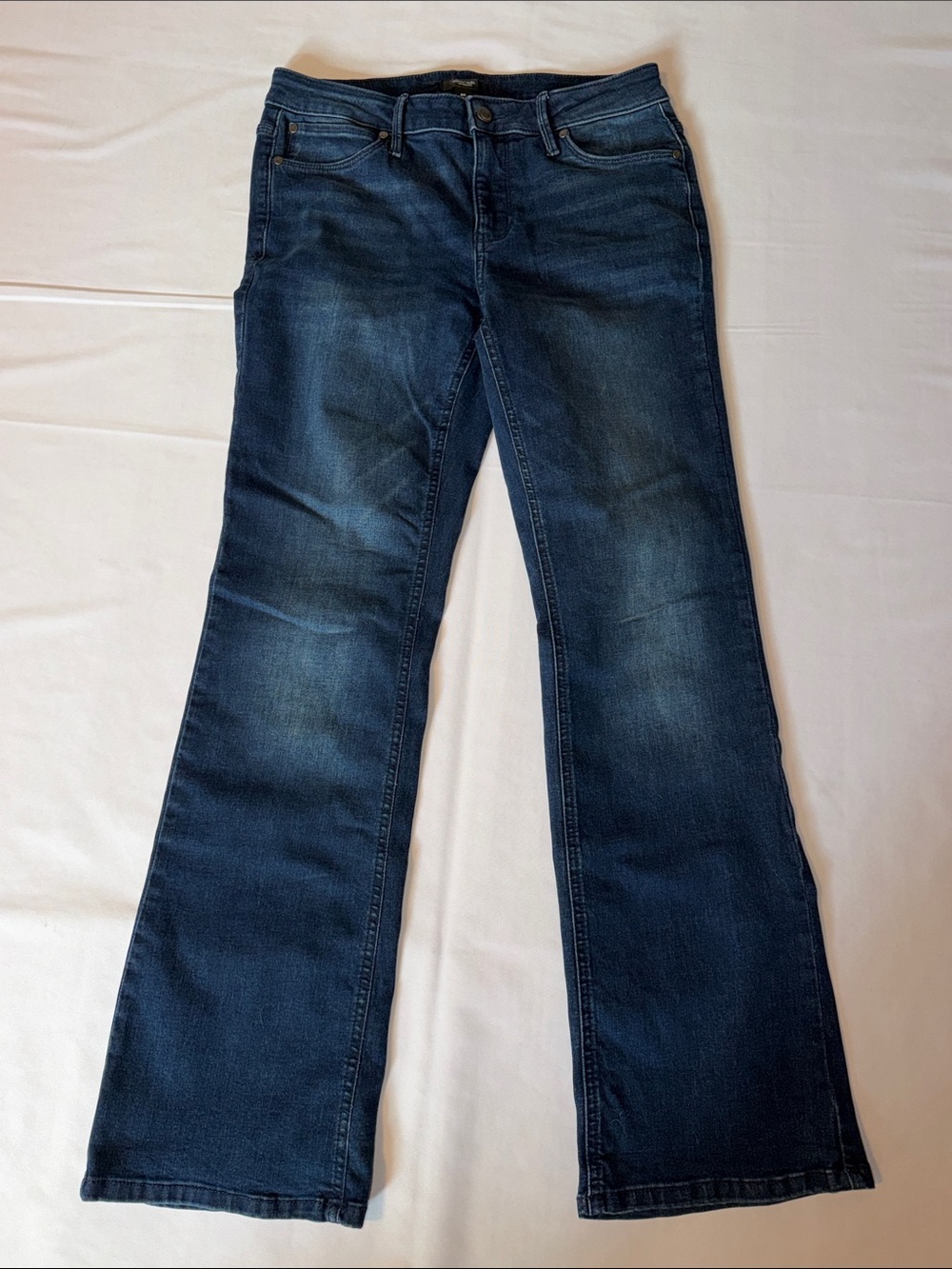Simply Vera Vera Wang Dark Wash Mid Rise Bootcut Women's Size 8